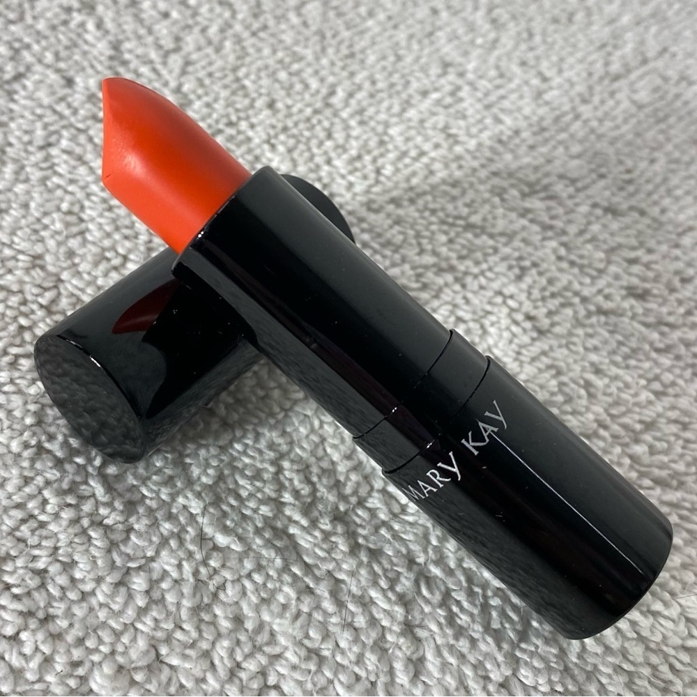 5/$35 Vintage Mary Kay Orange Mio Matte Lipstick